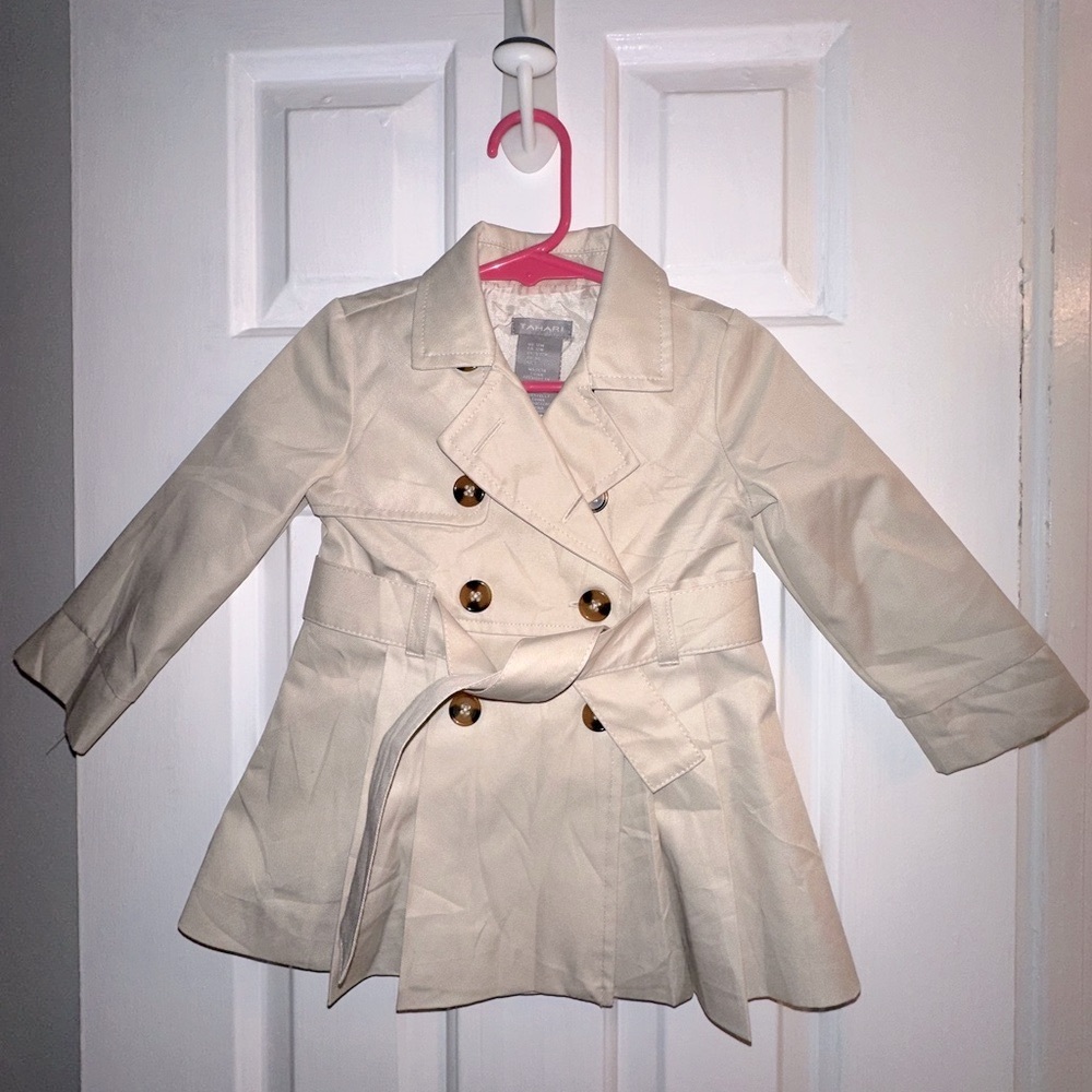 Tahari Baby Girl Trench Coat NWOT‎